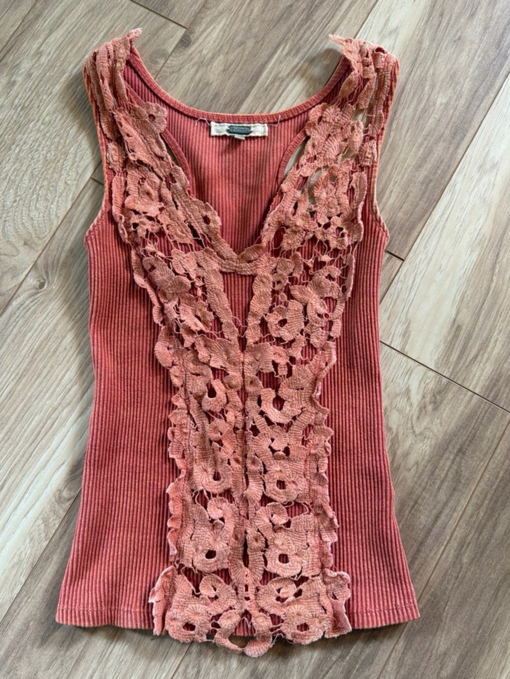 gimmicks by BKE Coral Crochet-Front Ribbed Tank